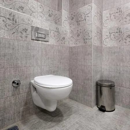 Comfy Flat W Patio 3 Min To Beach In Apartment Bodrum